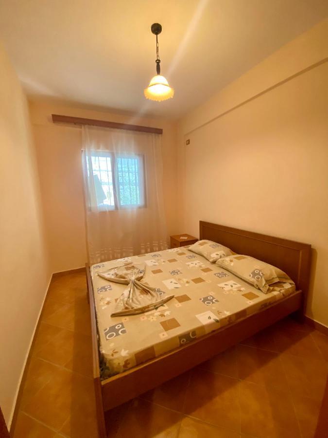 Family Apartments Sarandë Exterior foto